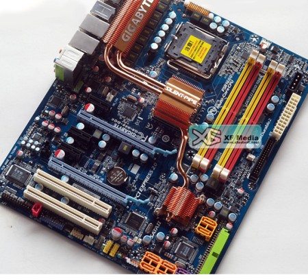 Intel X48 anche da Gigabyte gax48dq62 - Intel X48 anche da Gigabyte