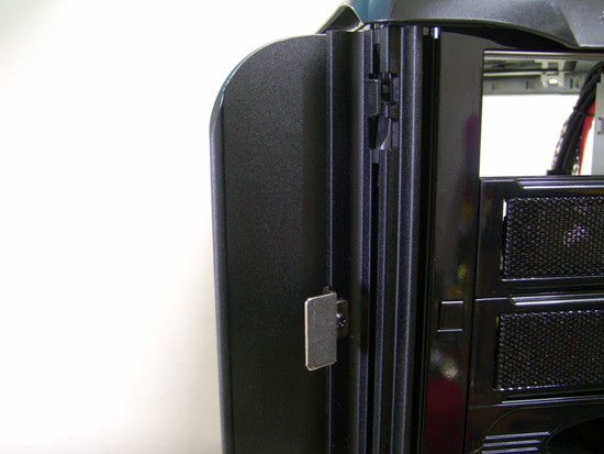 thermaltake18 - Recensione - Thermaltake Armor + ESA Edition VH6001BWS