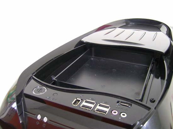 thermaltake1 copy - Recensione - Thermaltake Armor + ESA Edition VH6001BWS