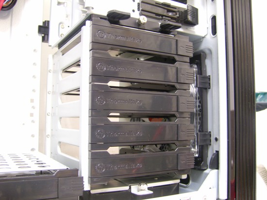 thermaltake6 - Recensione - Thermaltake Armor + ESA Edition VH6001BWS