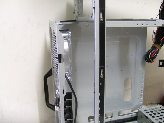 thermaltake9 - Recensione - Thermaltake Armor + ESA Edition VH6001BWS