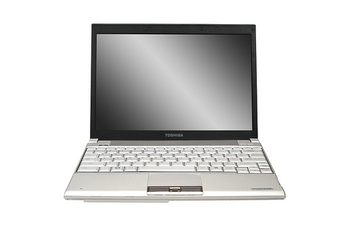 toshiba portege r500 01 - Toshiba presenta il nuovo portatile Portege R500 con hard disk SSD da 128GB