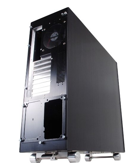 Recensione Case - Lian Li PC-V2110 v2110f01 - Recensione Case - Lian Li PC-V2110