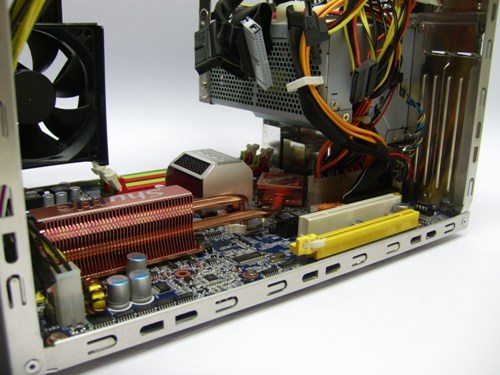 sp35p12 - Recensione - Shuttle XPC Barebone SP35P2