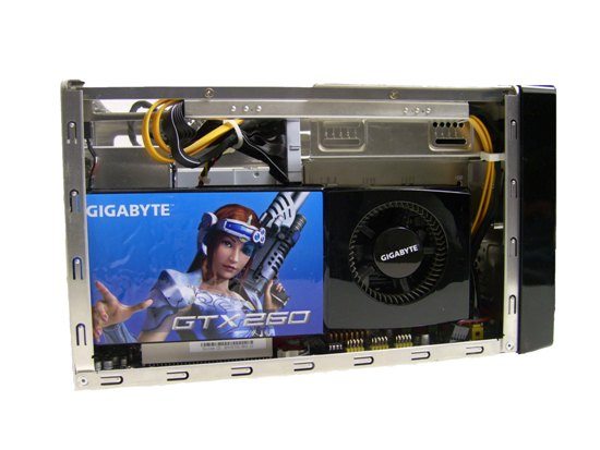 Recensione - Shuttle XPC Barebone SP45H7 sp45h711 - Recensione - Shuttle XPC Barebone SP45H7