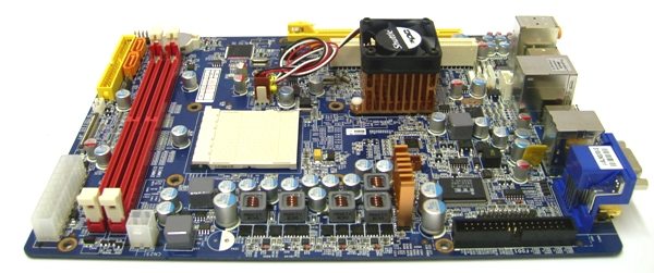 pic 0014 - Recensione - Shuttle XPC Barebone SN78SH7