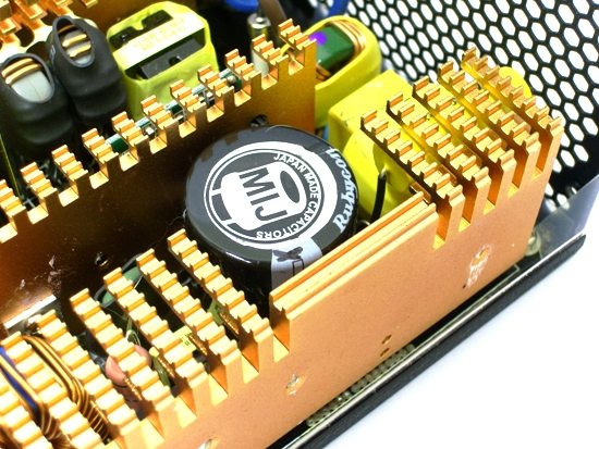 silentforce8 - Recensione - Alimentatore Lian-Li Silent Force 750W