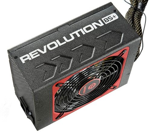 Enermax Revolution 85 PSU 02 - Enermax estende il periodo di garanzia per PSU Revolution85+