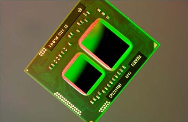 Arrandale BGAtop - Recensione - Core i5 661, la prima CPU a 32nm