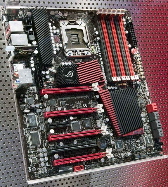 Asus Rampage III Extreme board 01 - Alcuni dettagli sulla Asus Rampage III Extreme