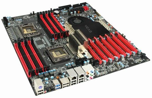 Presentazione ufficiale per la motherboard EVGA dual-socket LGA 1366 EVGA dual socket 1366 board 05 - Presentazione ufficiale per la motherboard EVGA dual-socket LGA 1366
