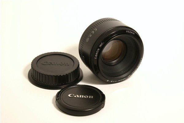 Recensione - Obiettivo Canon EF 50mm f/1.8 II canonob1 - Recensione - Obiettivo Canon EF 50mm f/1.8 II