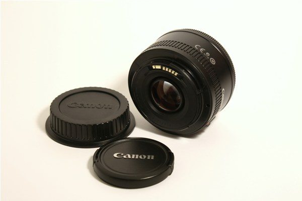 Recensione - Obiettivo Canon EF 50mm f/1.8 II canonob2 - Recensione - Obiettivo Canon EF 50mm f/1.8 II