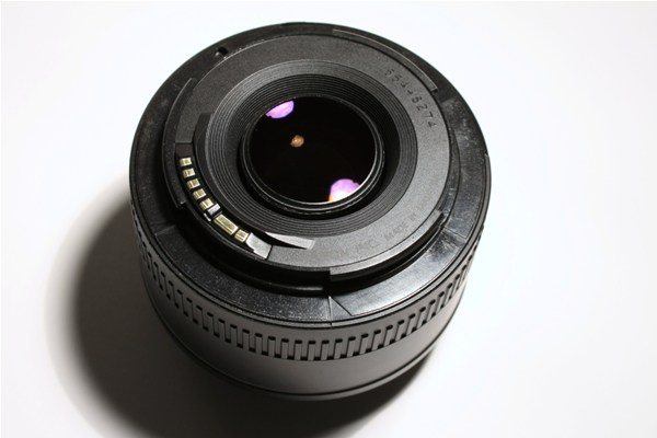 Recensione - Obiettivo Canon EF 50mm f/1.8 II canonob9 - Recensione - Obiettivo Canon EF 50mm f/1.8 II