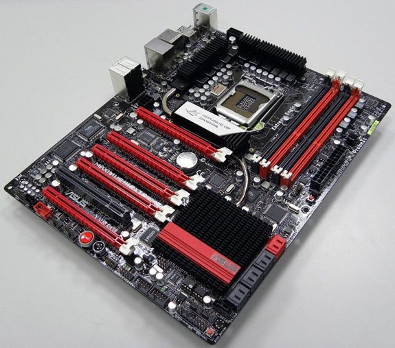 Asus_Maximus_III_Extreme_board_01 Asus_Maximus_III_Extreme_board_01